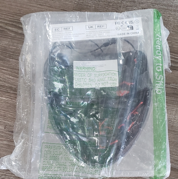 The purge Halloween light up mask- new in sealed package - Picture 3 of 4